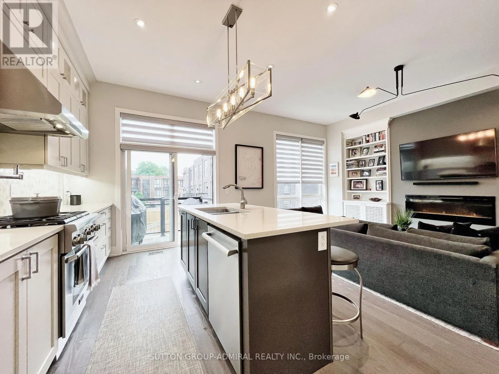 4 SABLE ROAD