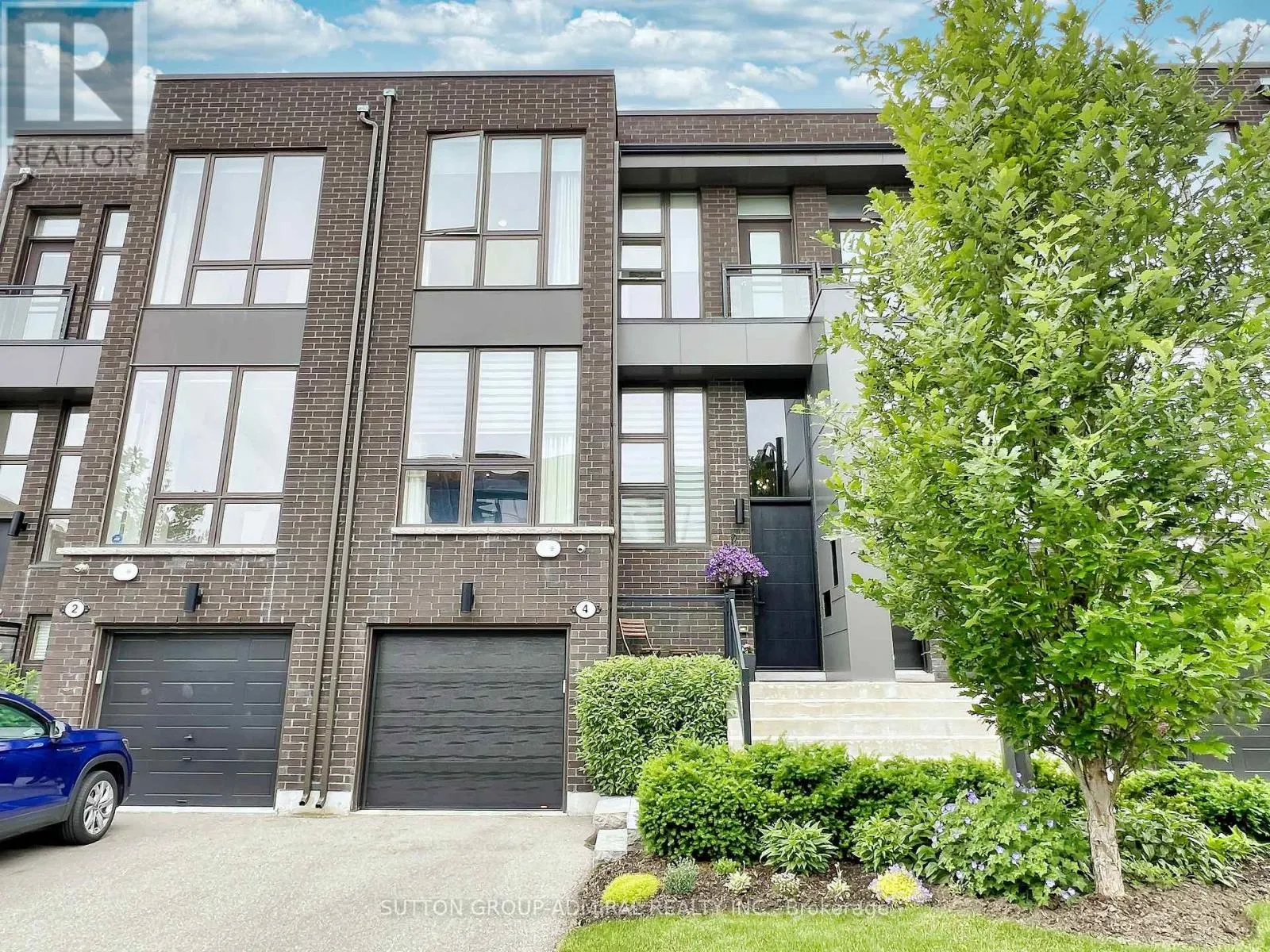 4 SABLE ROAD