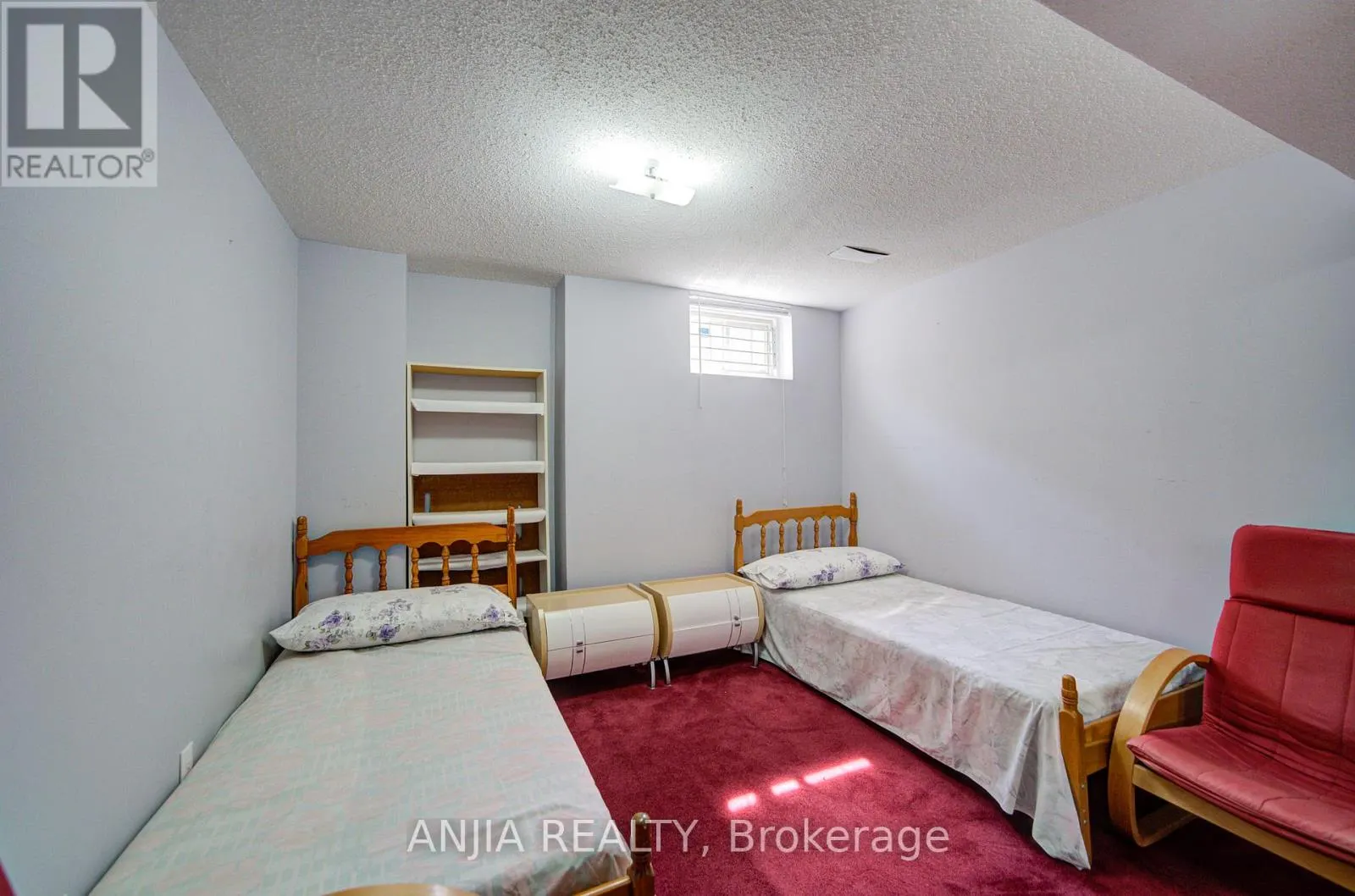 20 LADY LYNN CRESCENT