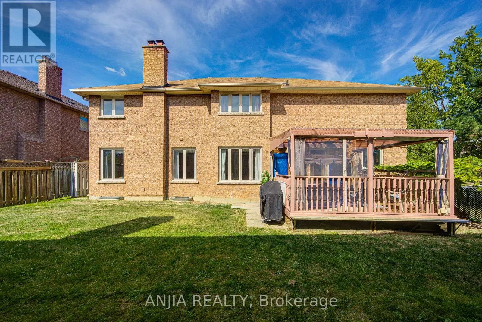 20 LADY LYNN CRESCENT