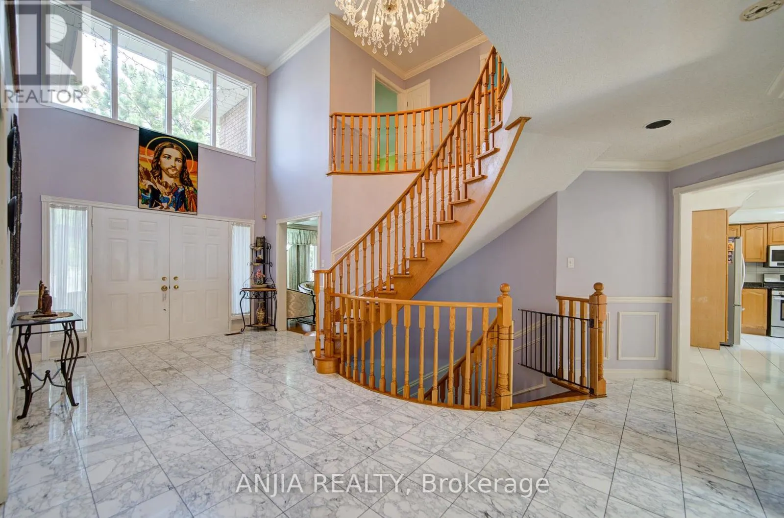 20 LADY LYNN CRESCENT