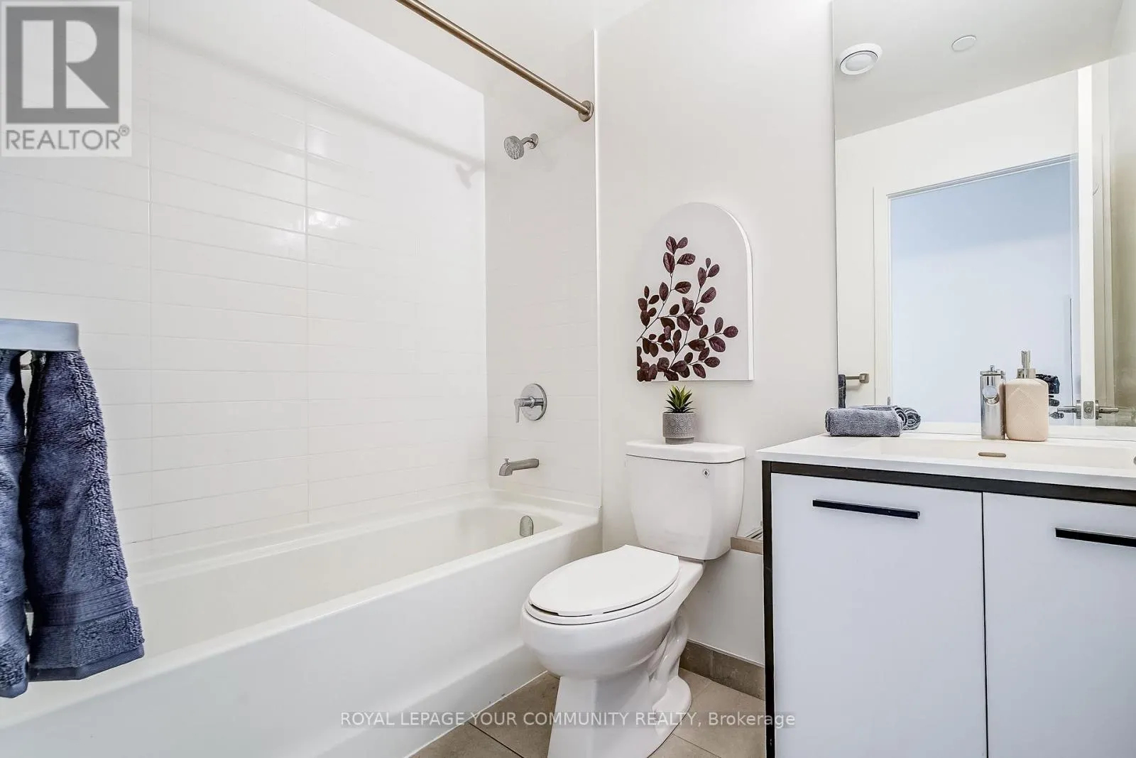 1110 - 185 DEERFIELD ROAD
