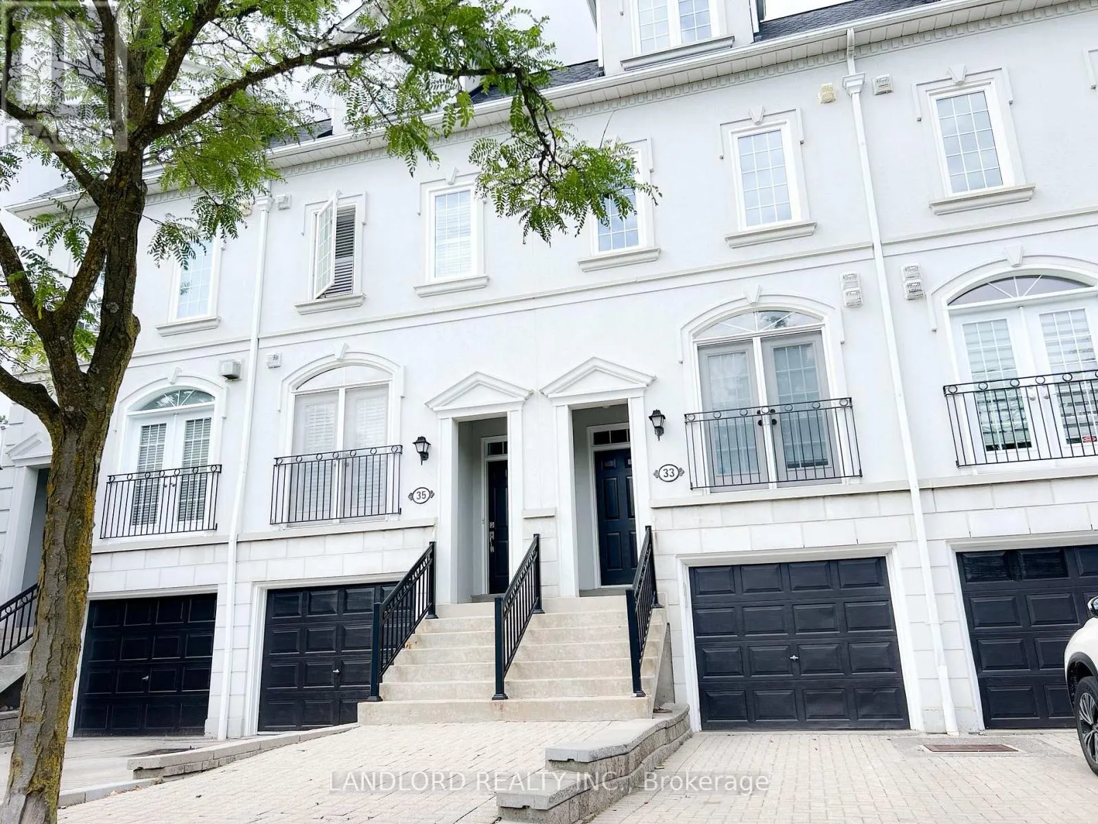 33 BENSON AVENUE