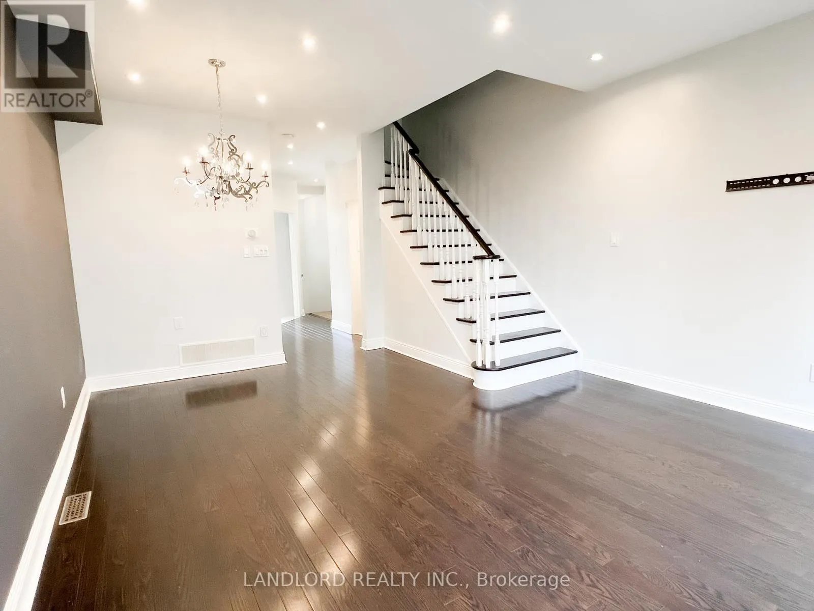 33 BENSON AVENUE