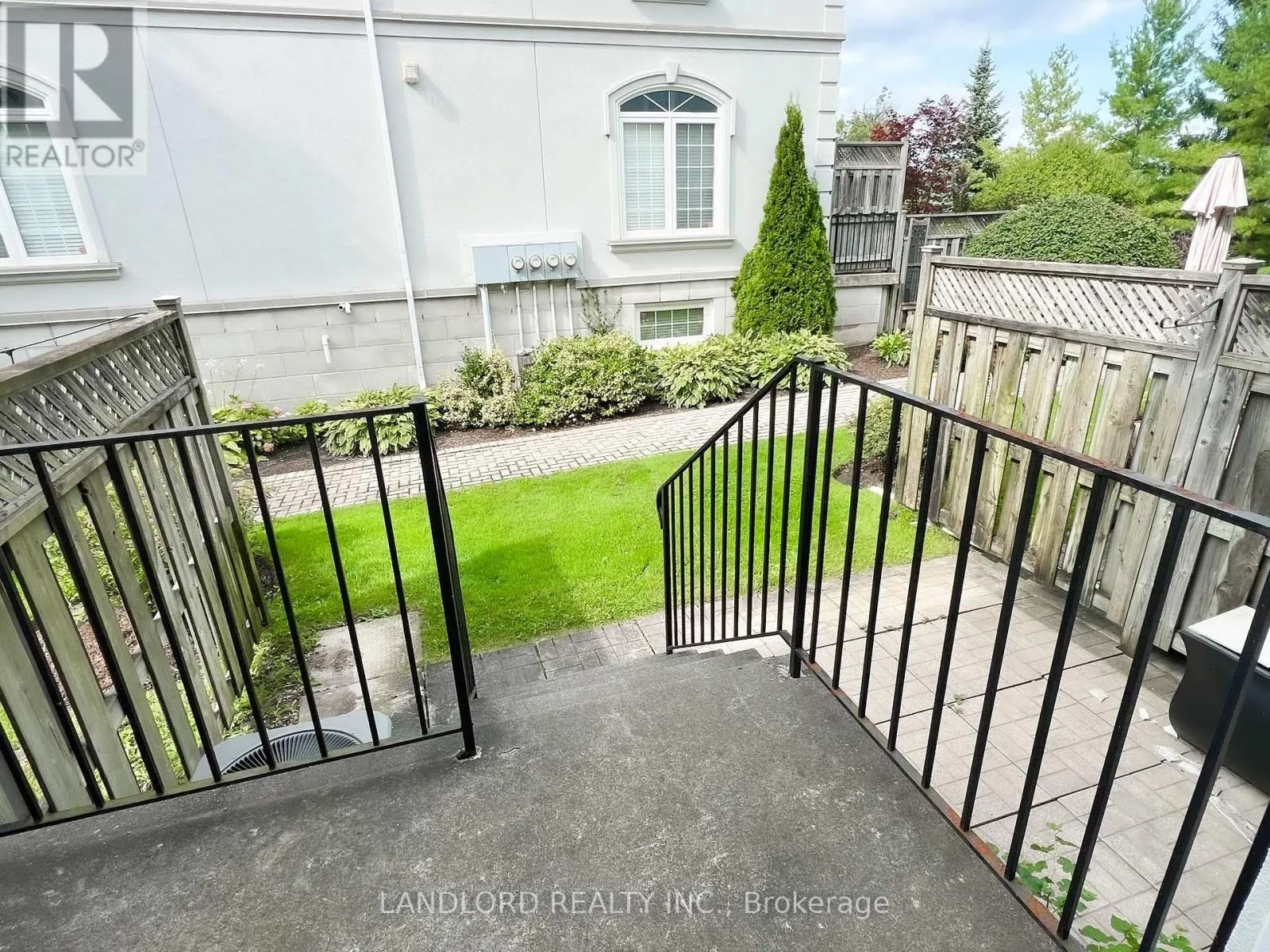33 BENSON AVENUE