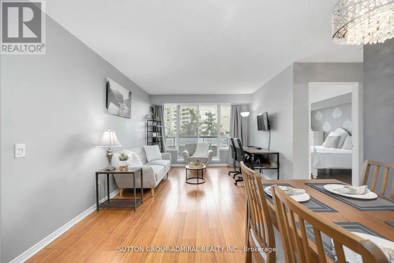 412 - 81 TOWNSGATE DRIVE