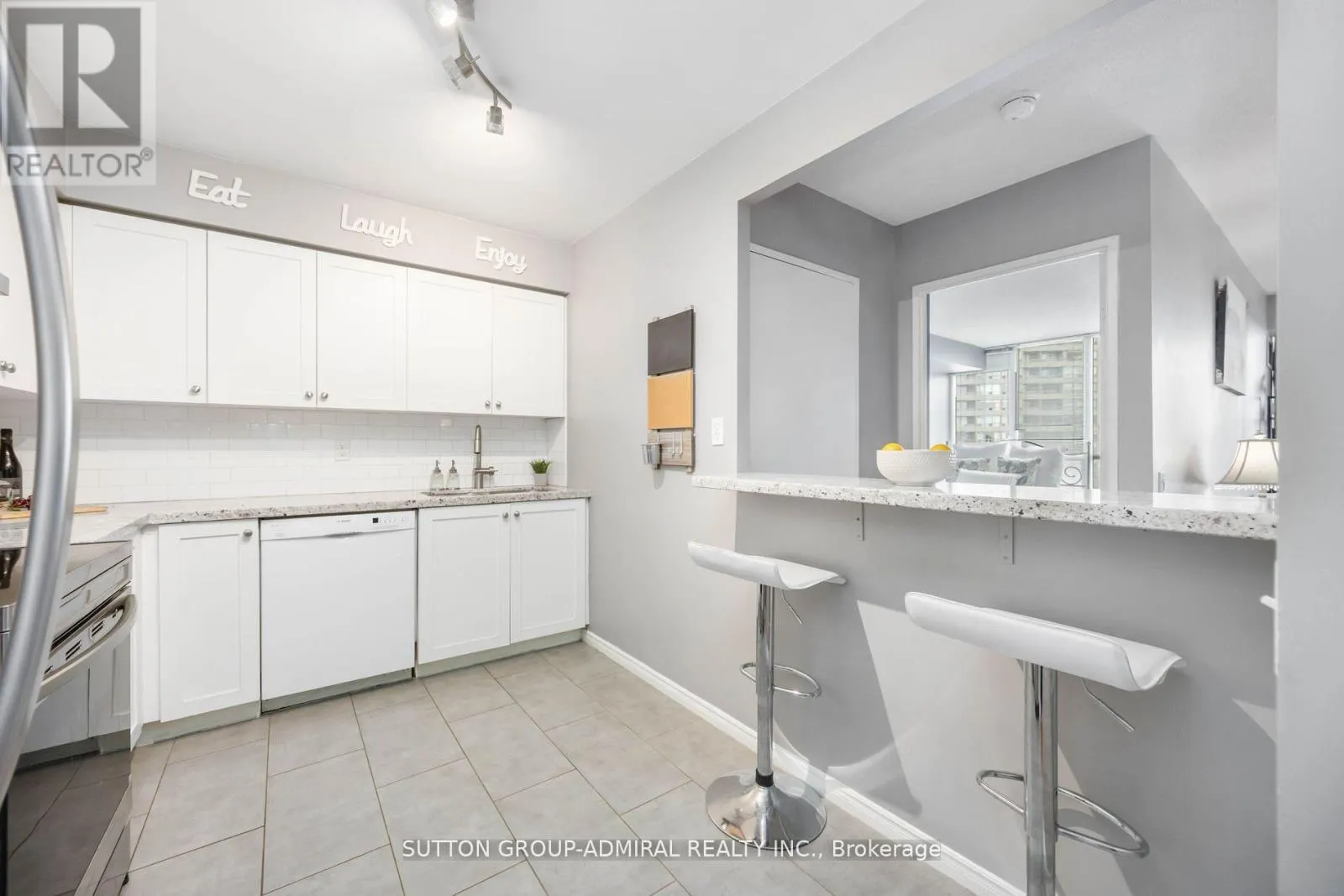 412 - 81 TOWNSGATE DRIVE