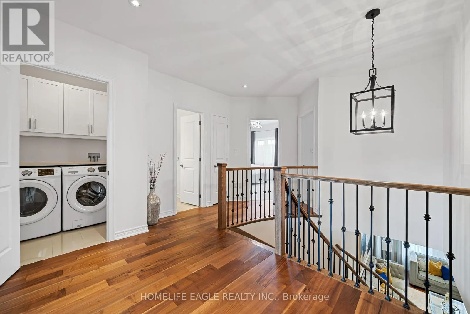 545 CLIFFORD PERRY PLACE