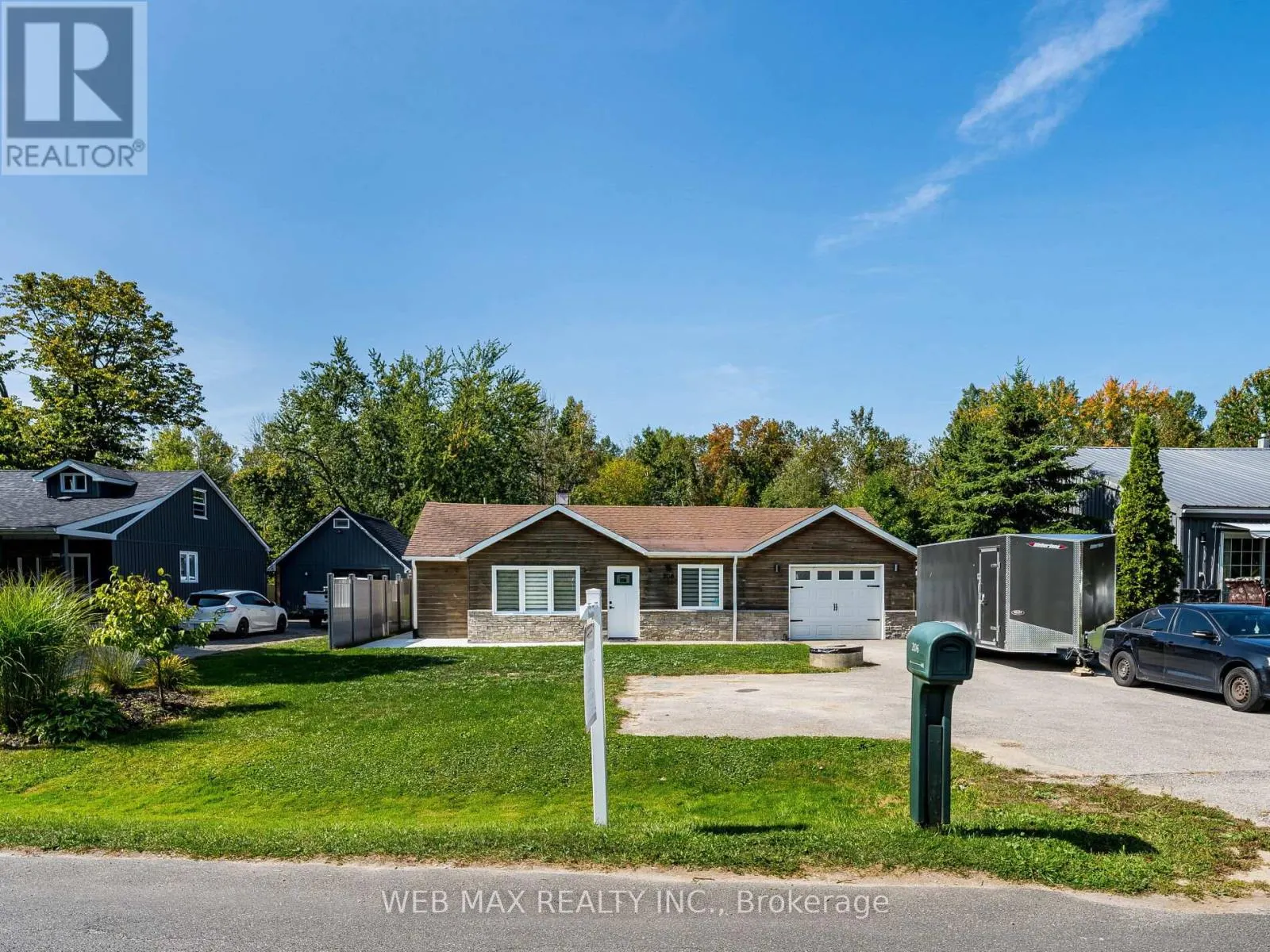 206 PARKVIEW DRIVE