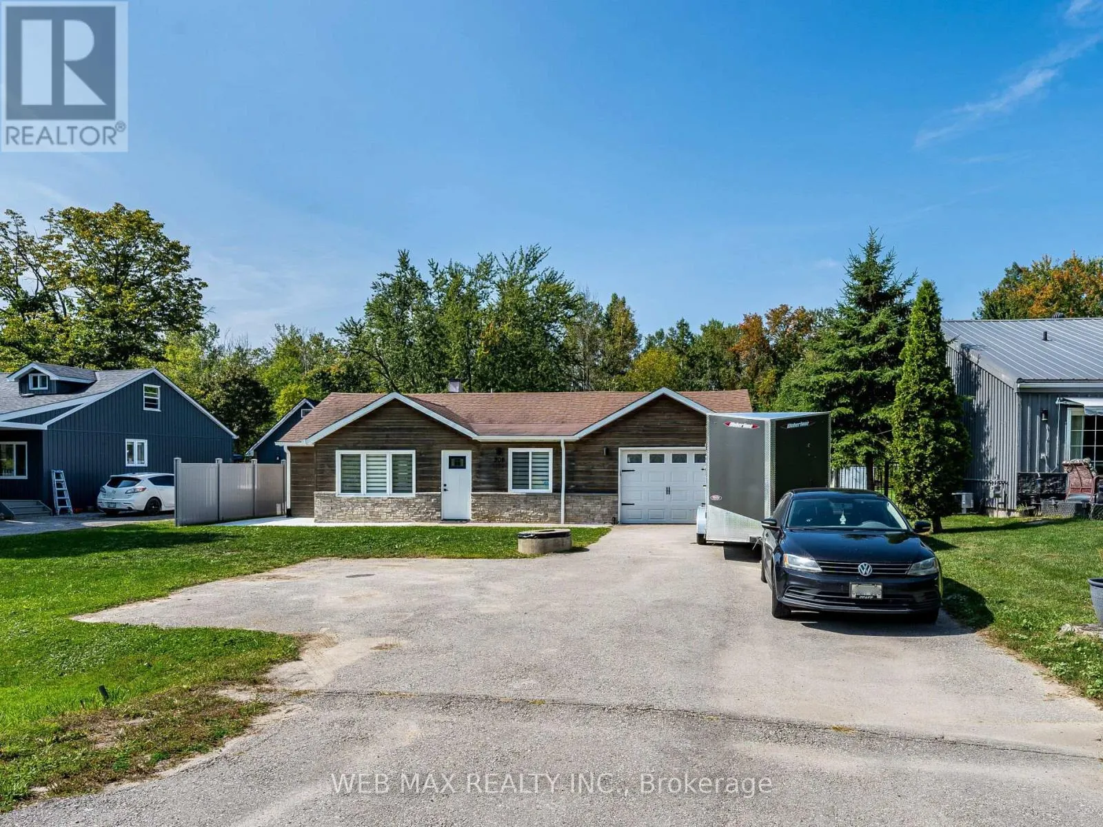 206 PARKVIEW DRIVE