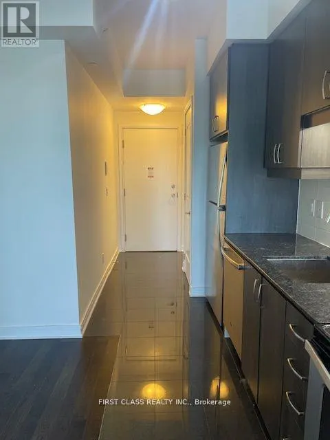 411 - 9199 YONGE STREET