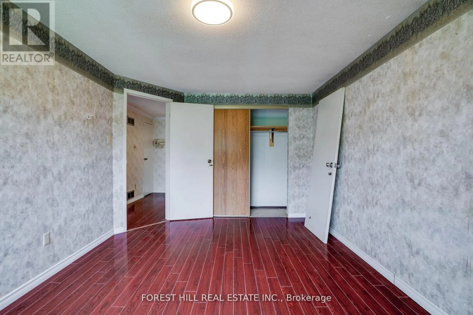 82 HORD CRESCENT