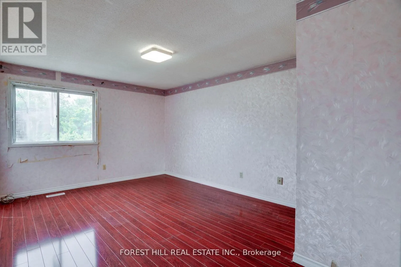 82 HORD CRESCENT
