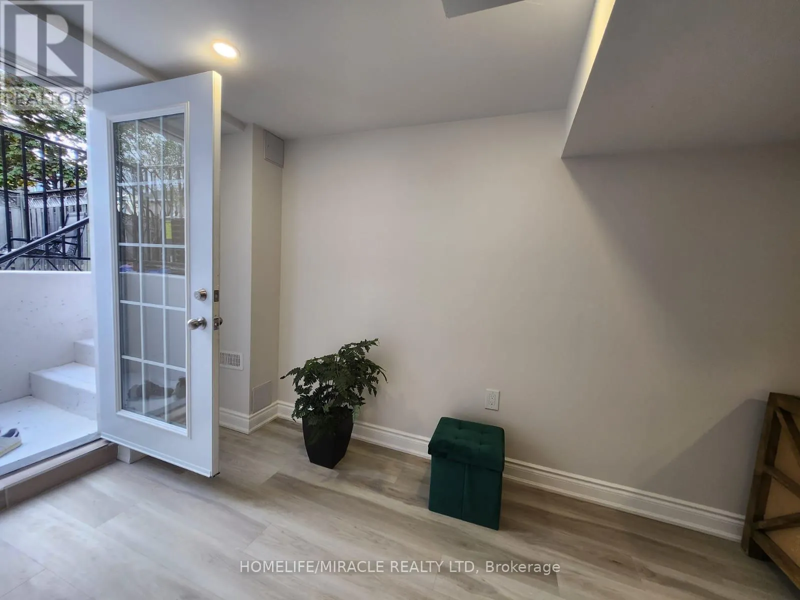 128 MONTE CARLO DRIVE