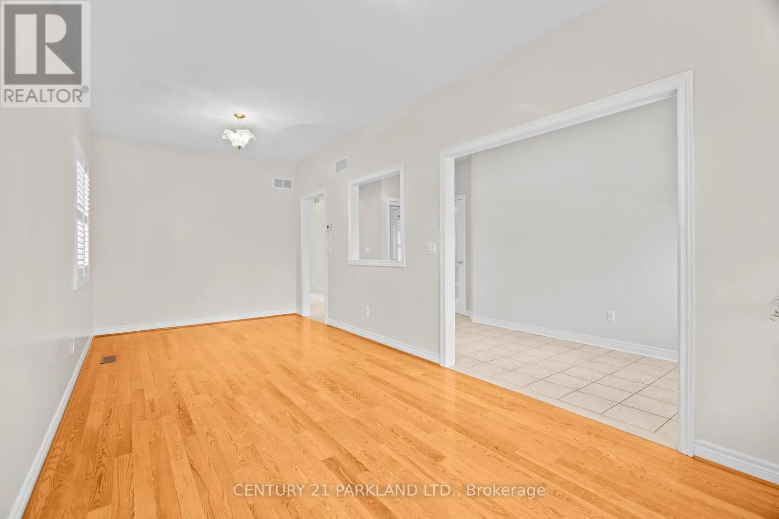 7 VESPUCCI DRIVE