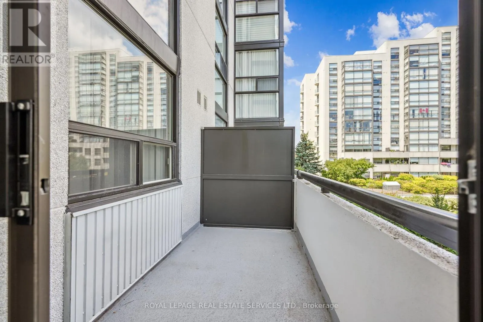 417 - 30 HARDING BOULEVARD W