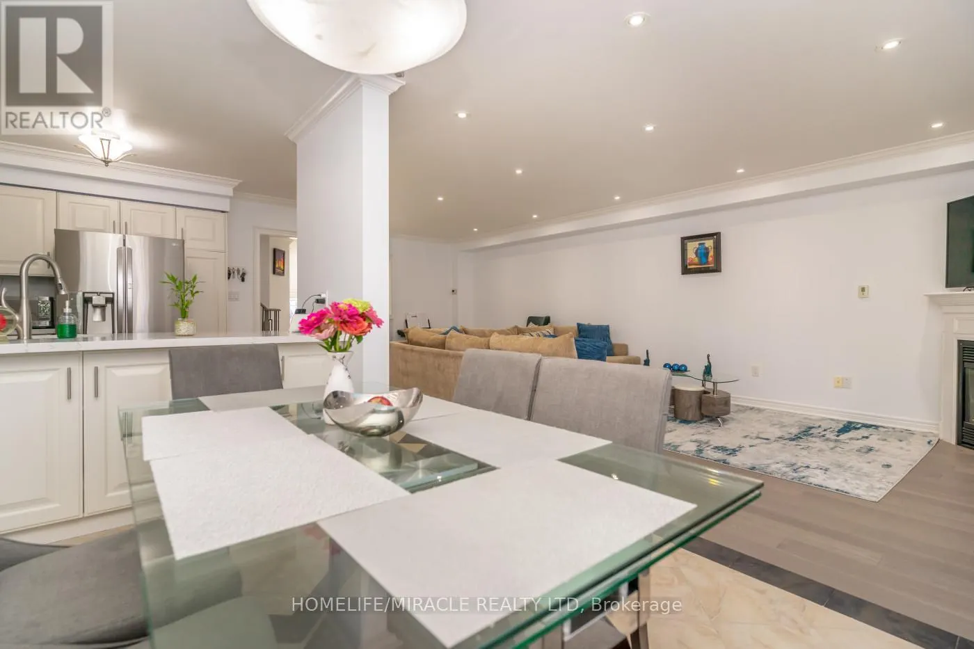 60 FOREST FOUNTAIN DRIVE