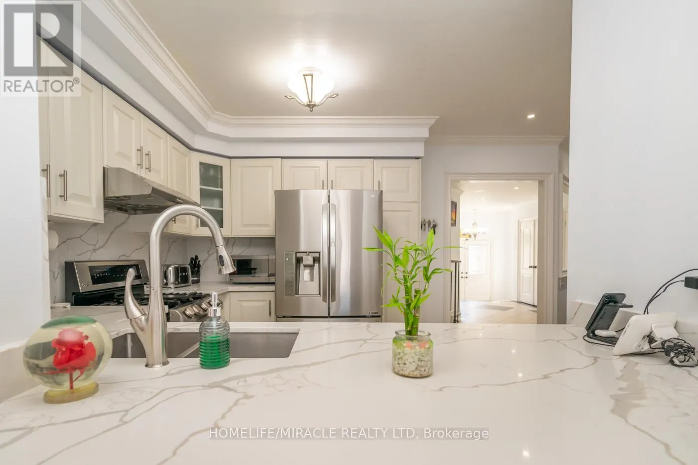 60 FOREST FOUNTAIN DRIVE