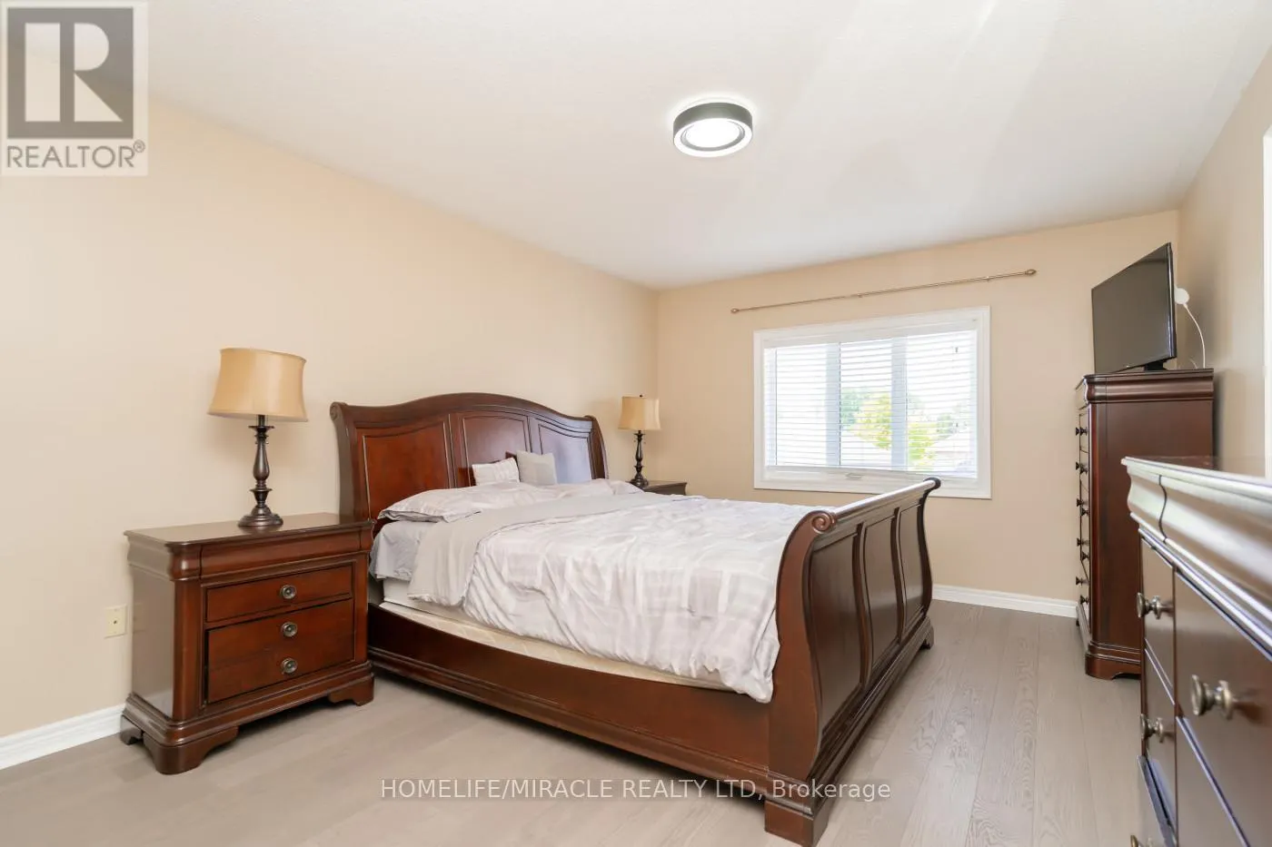 60 FOREST FOUNTAIN DRIVE