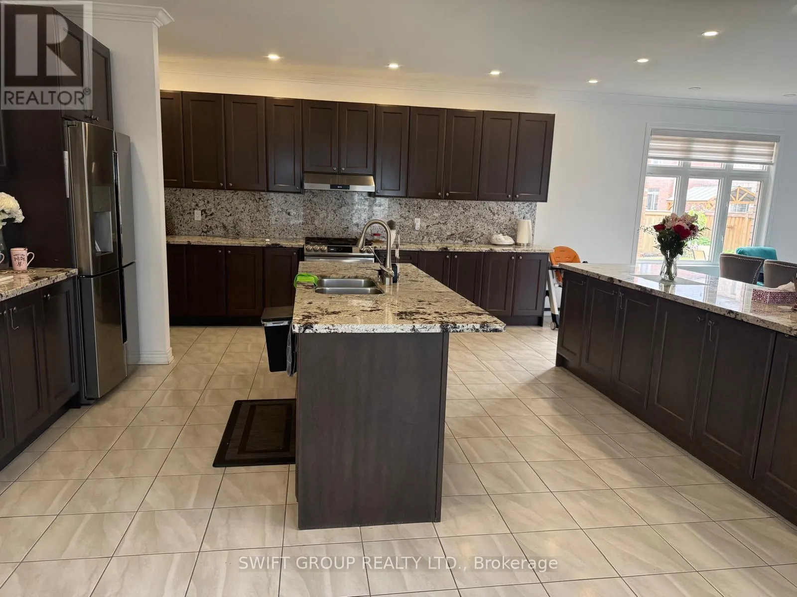 UPPER - 147 MCCANN CRESCENT