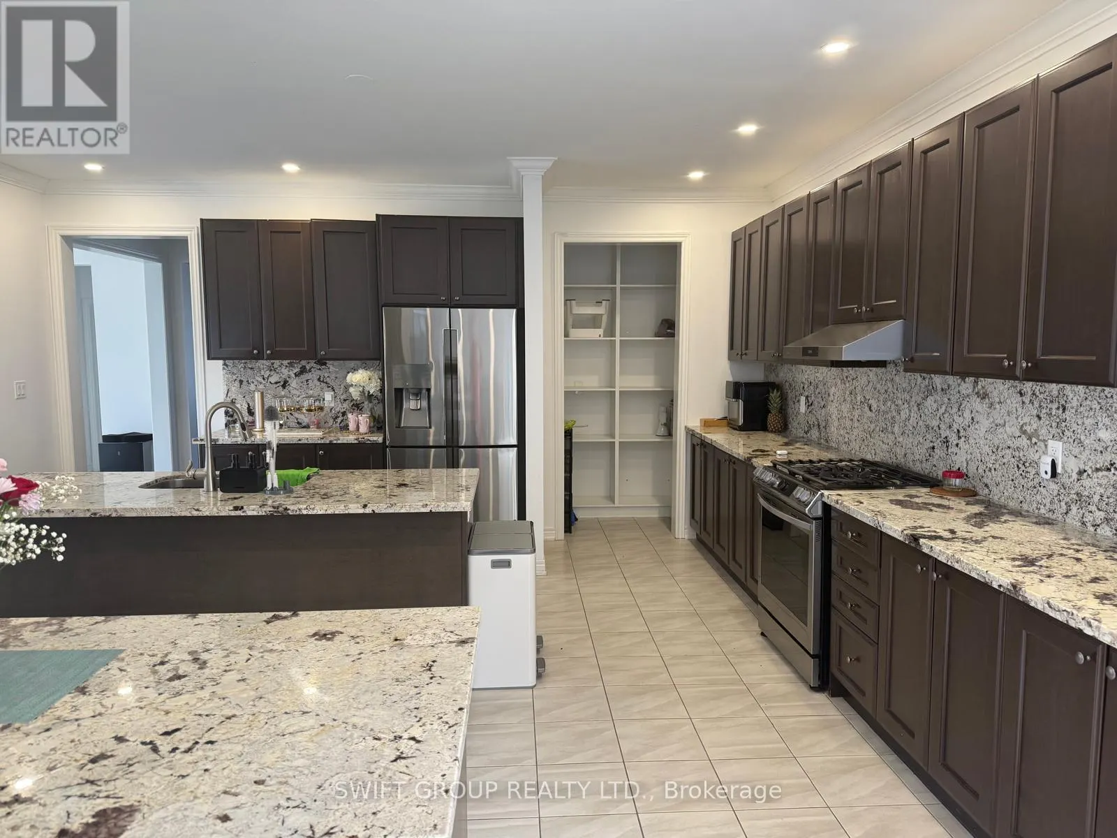UPPER - 147 MCCANN CRESCENT