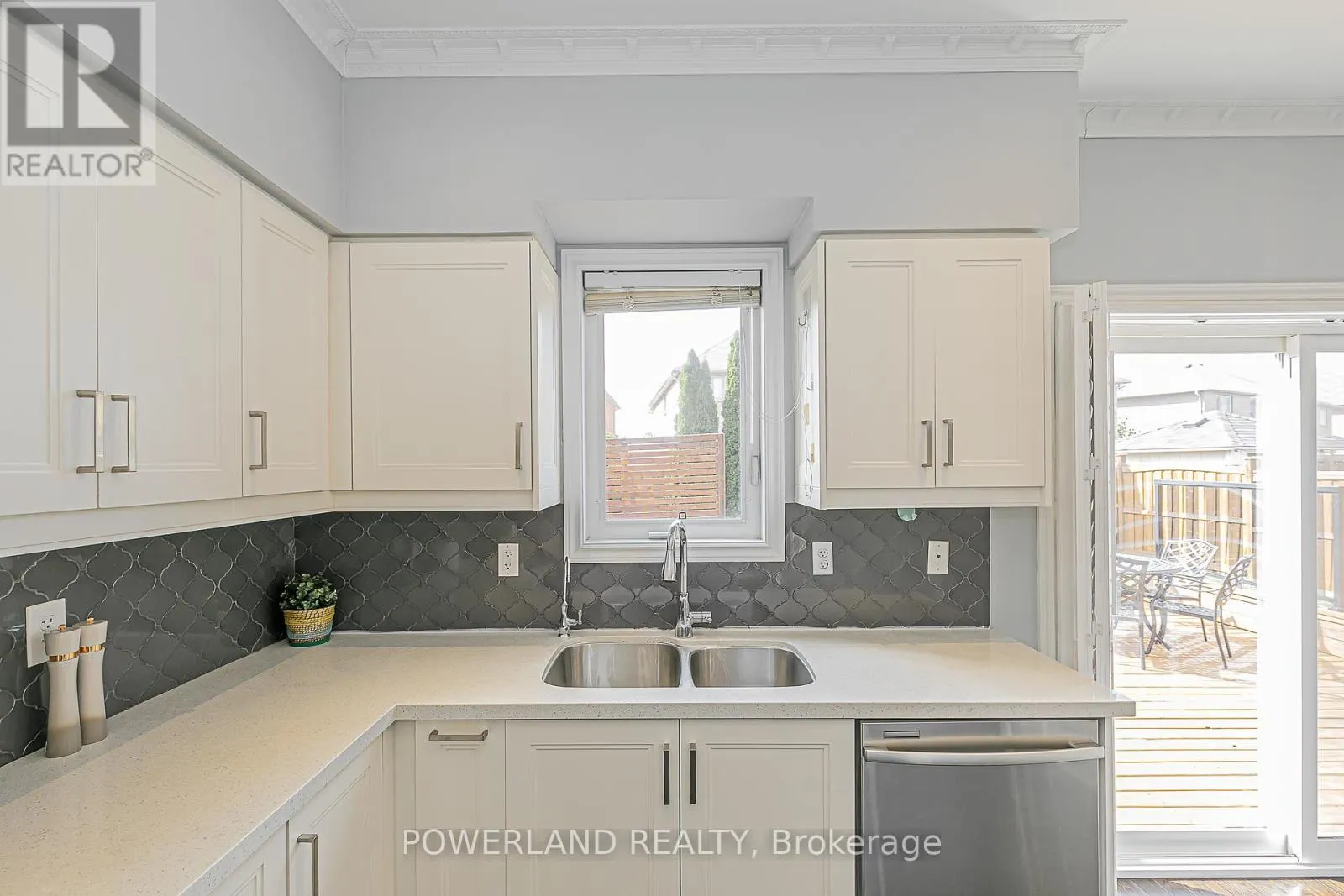 32 RALPH CHALMERS AVENUE