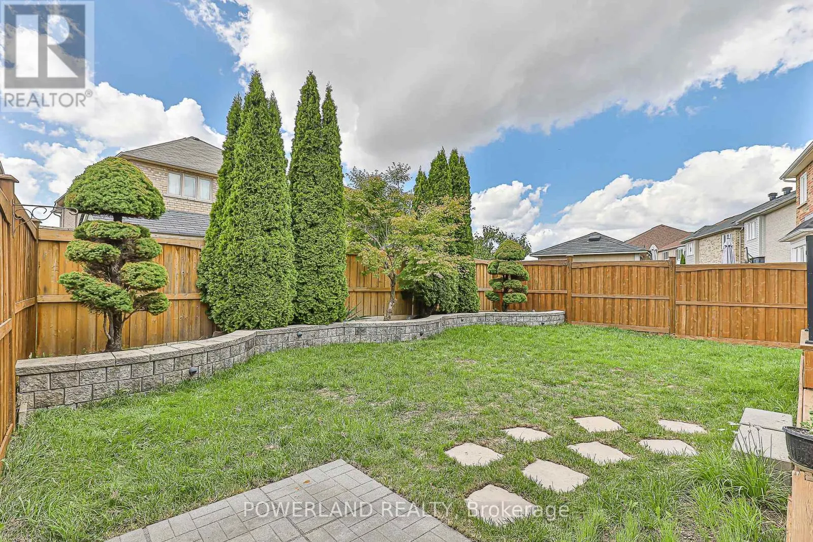 32 RALPH CHALMERS AVENUE