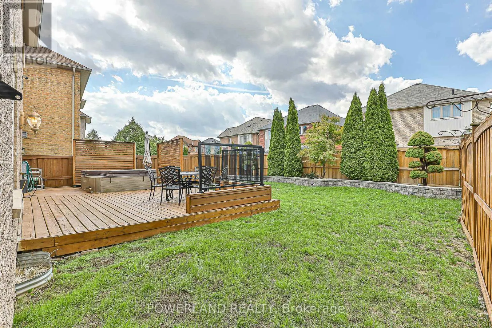 32 RALPH CHALMERS AVENUE