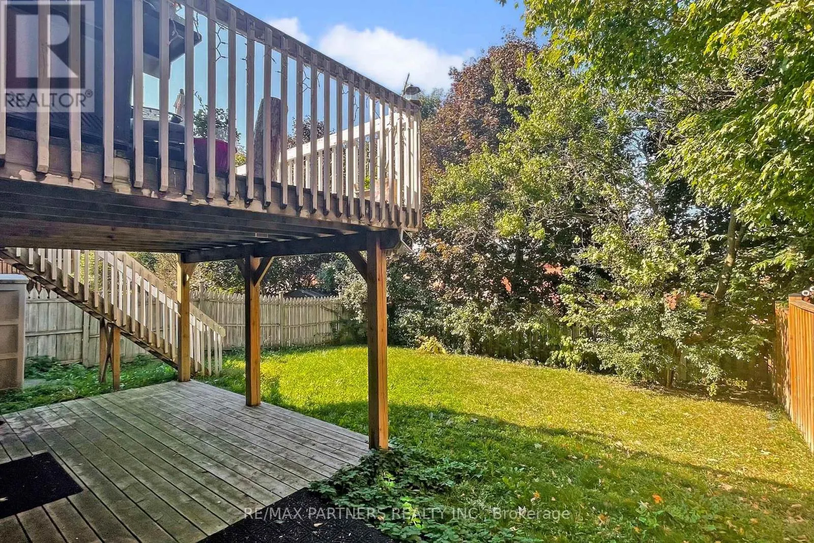 26 SANDFIELD DRIVE