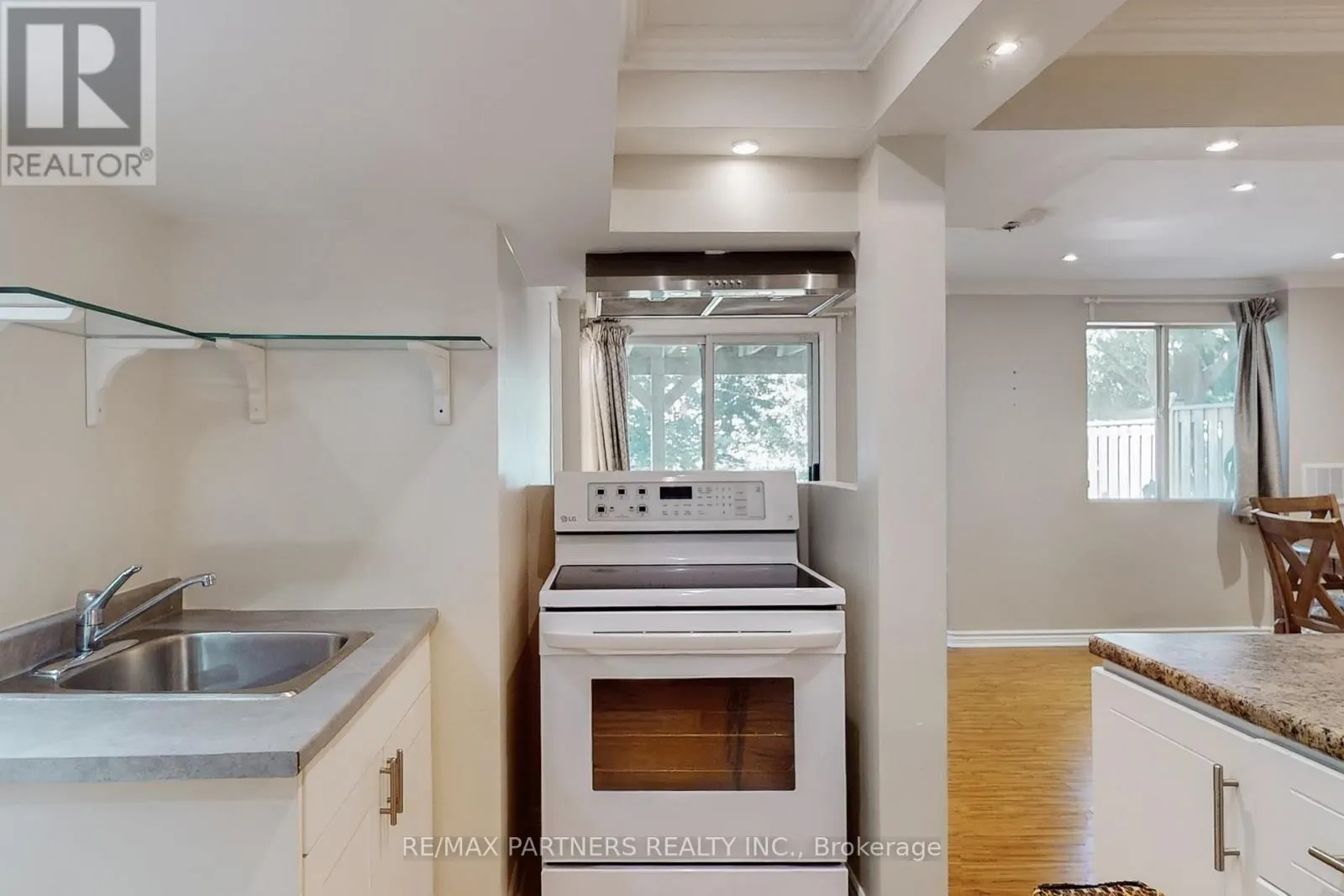 26 SANDFIELD DRIVE