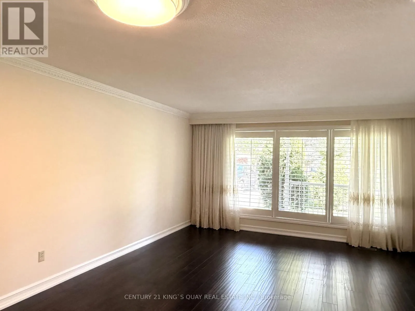 59 FONTHILL BOULEVARD