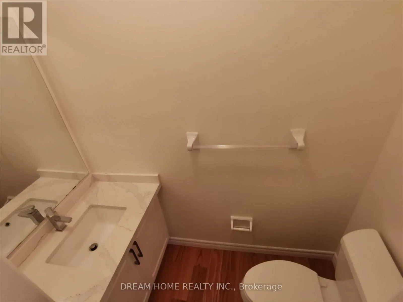 4 BASSETT AVENUE