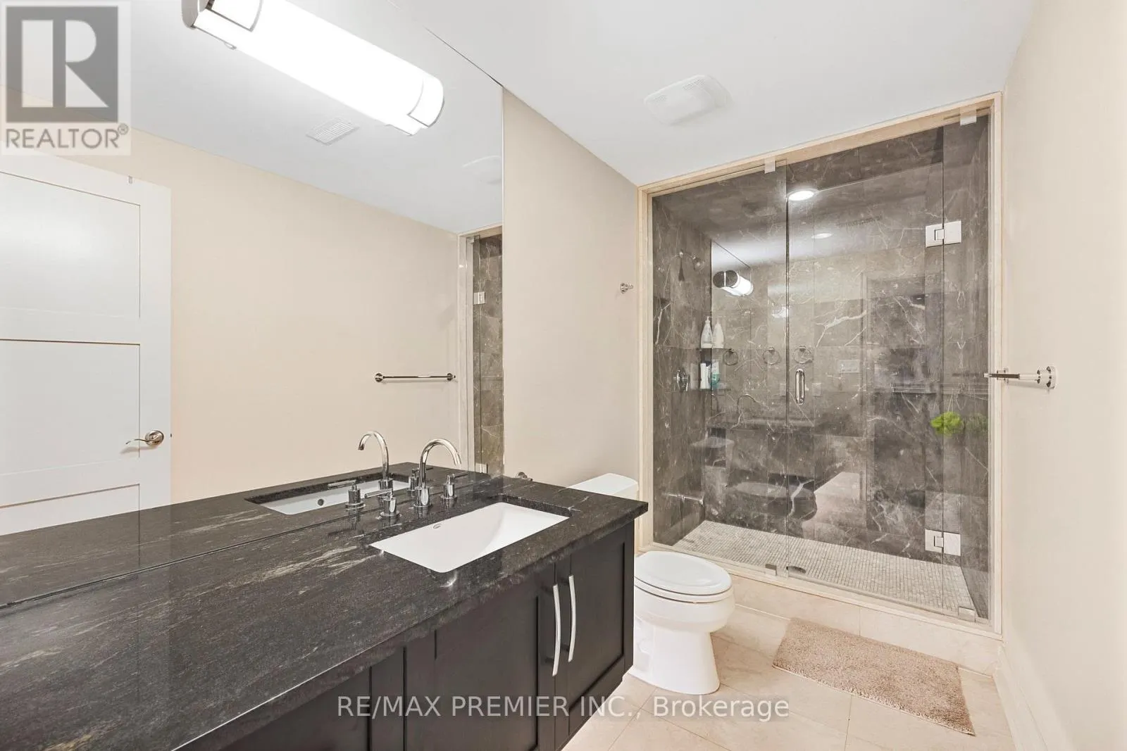 76 ORLEANS CIRCLE