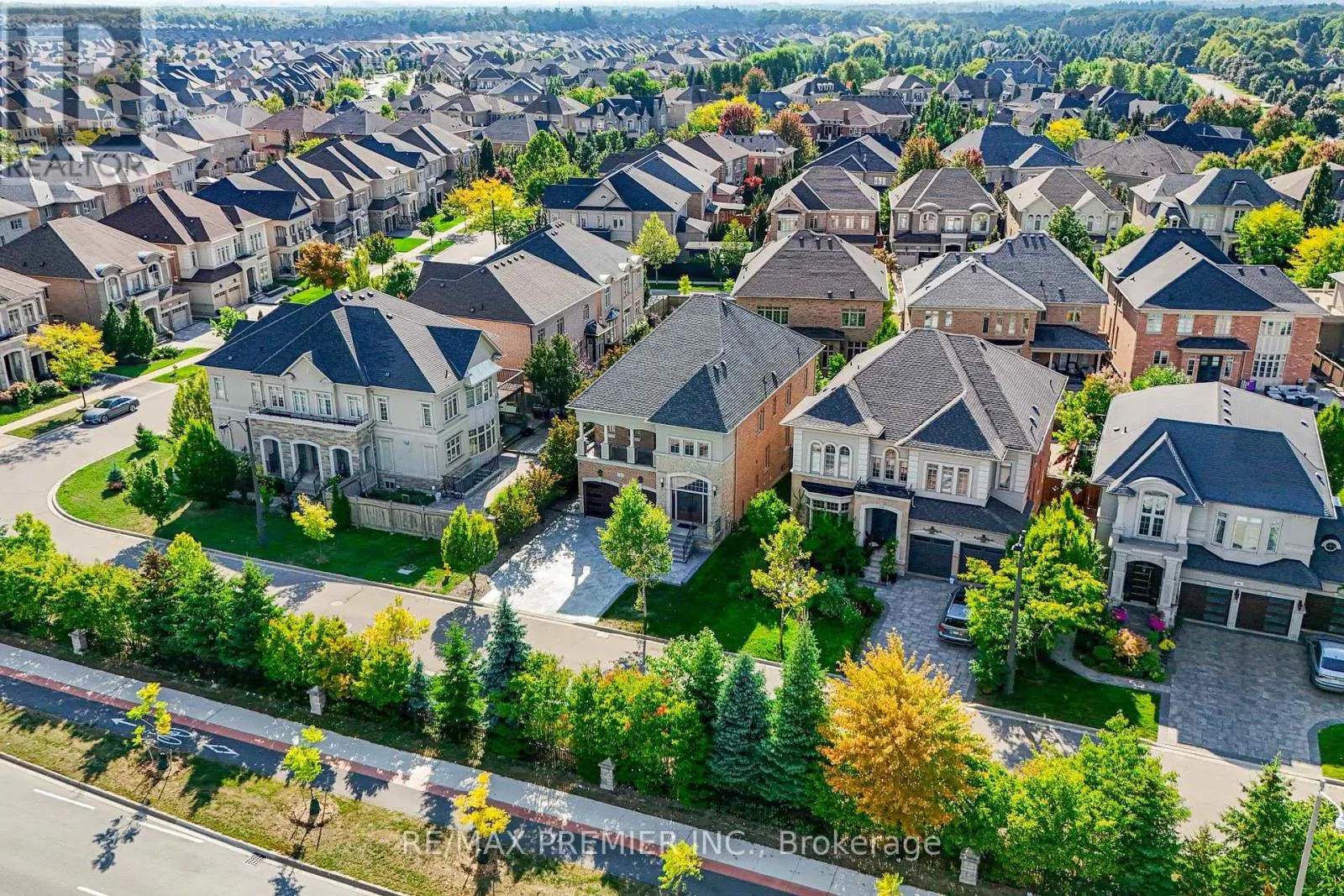 76 ORLEANS CIRCLE