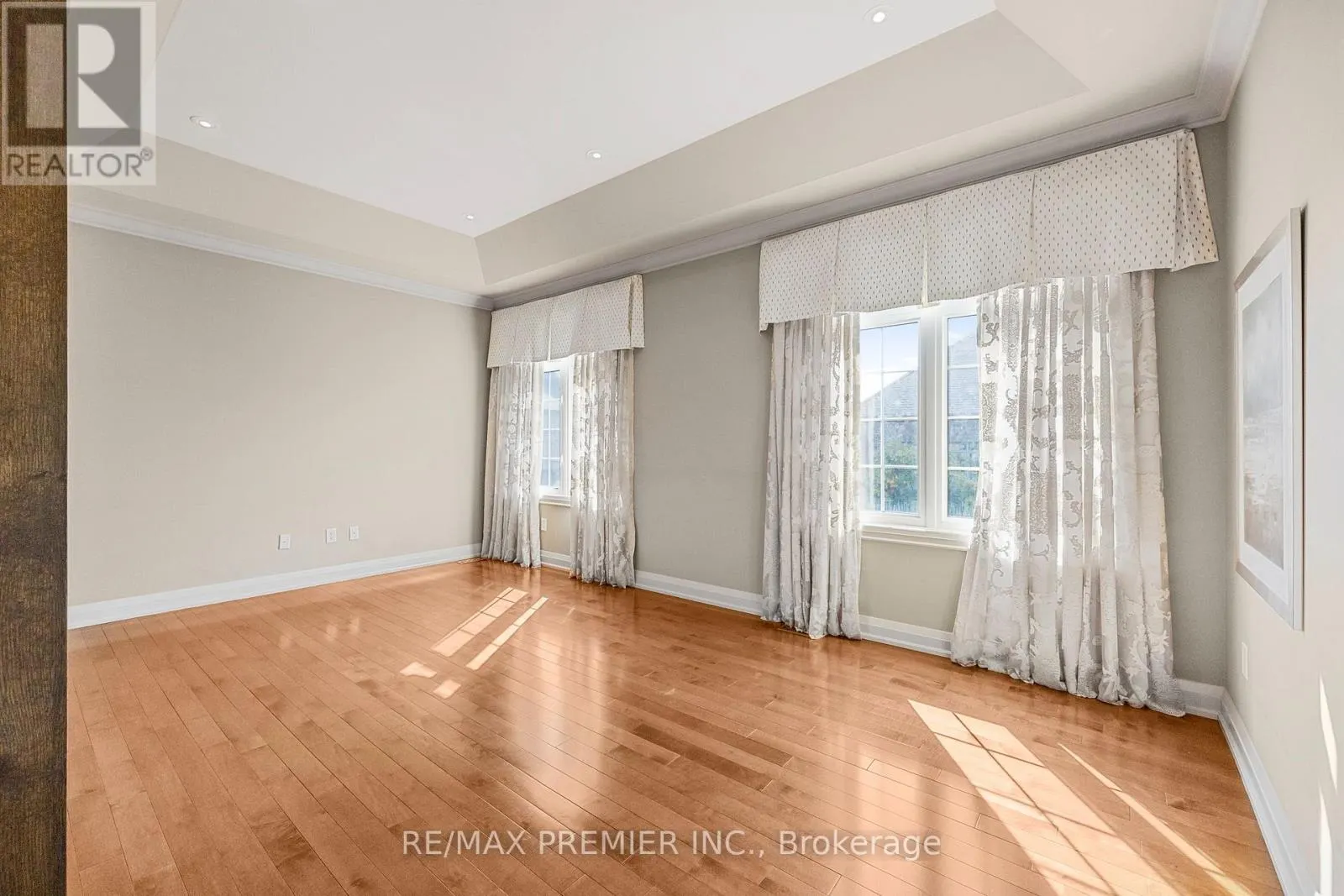 76 ORLEANS CIRCLE