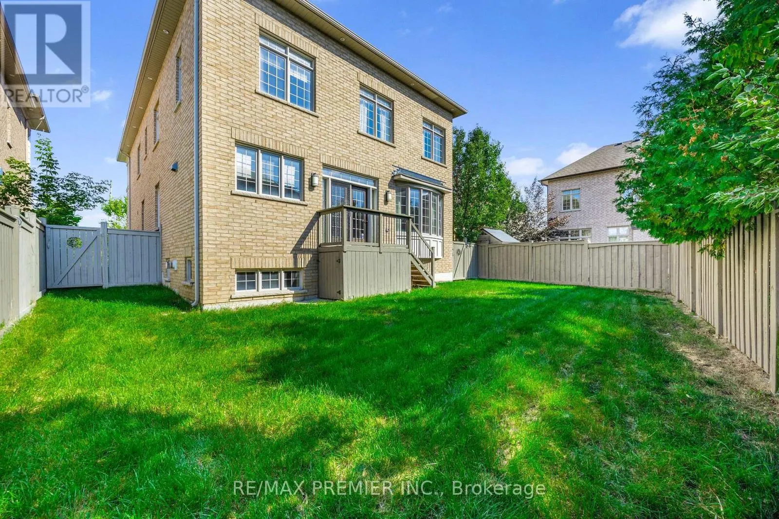 76 ORLEANS CIRCLE
