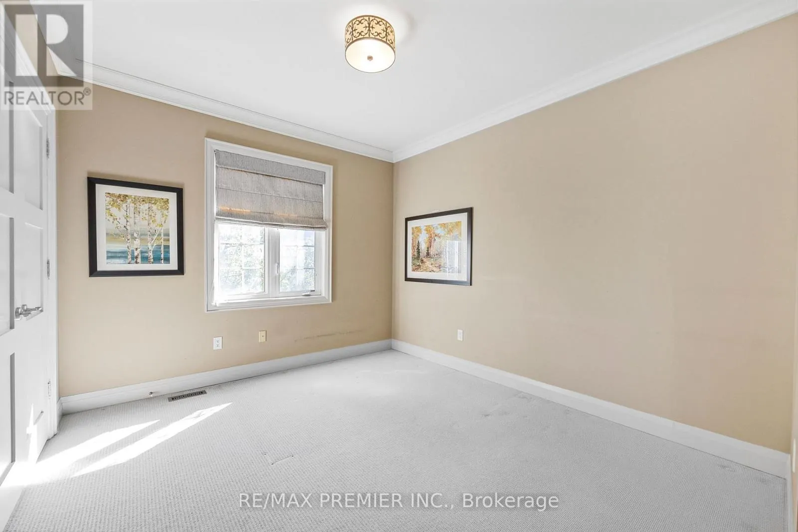 76 ORLEANS CIRCLE