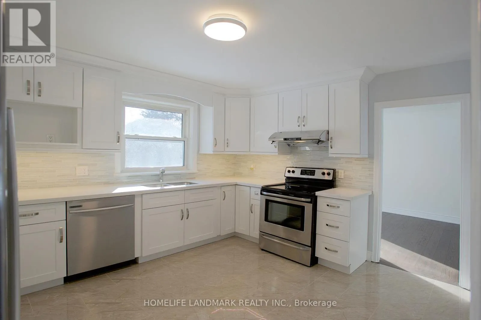 11 UPLANDS AVENUE