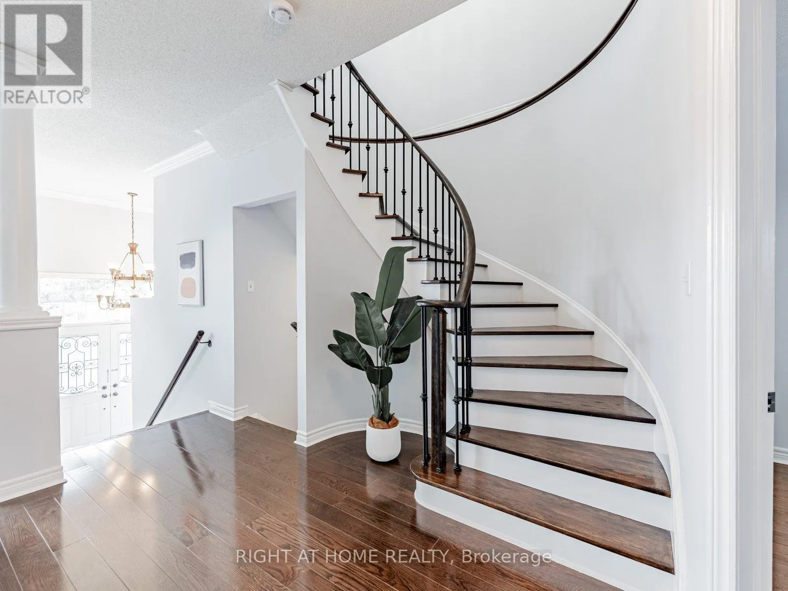 131 SANTA MARIA TRAIL
