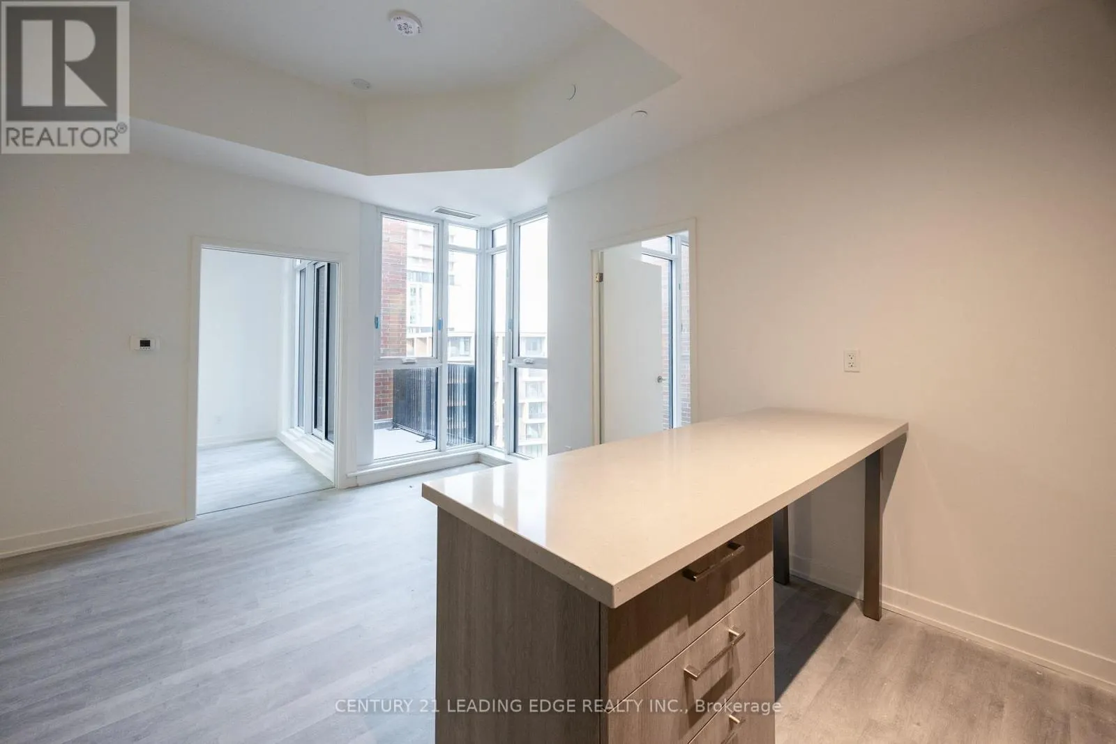 922 - 38 SIMCOE PROMENADE