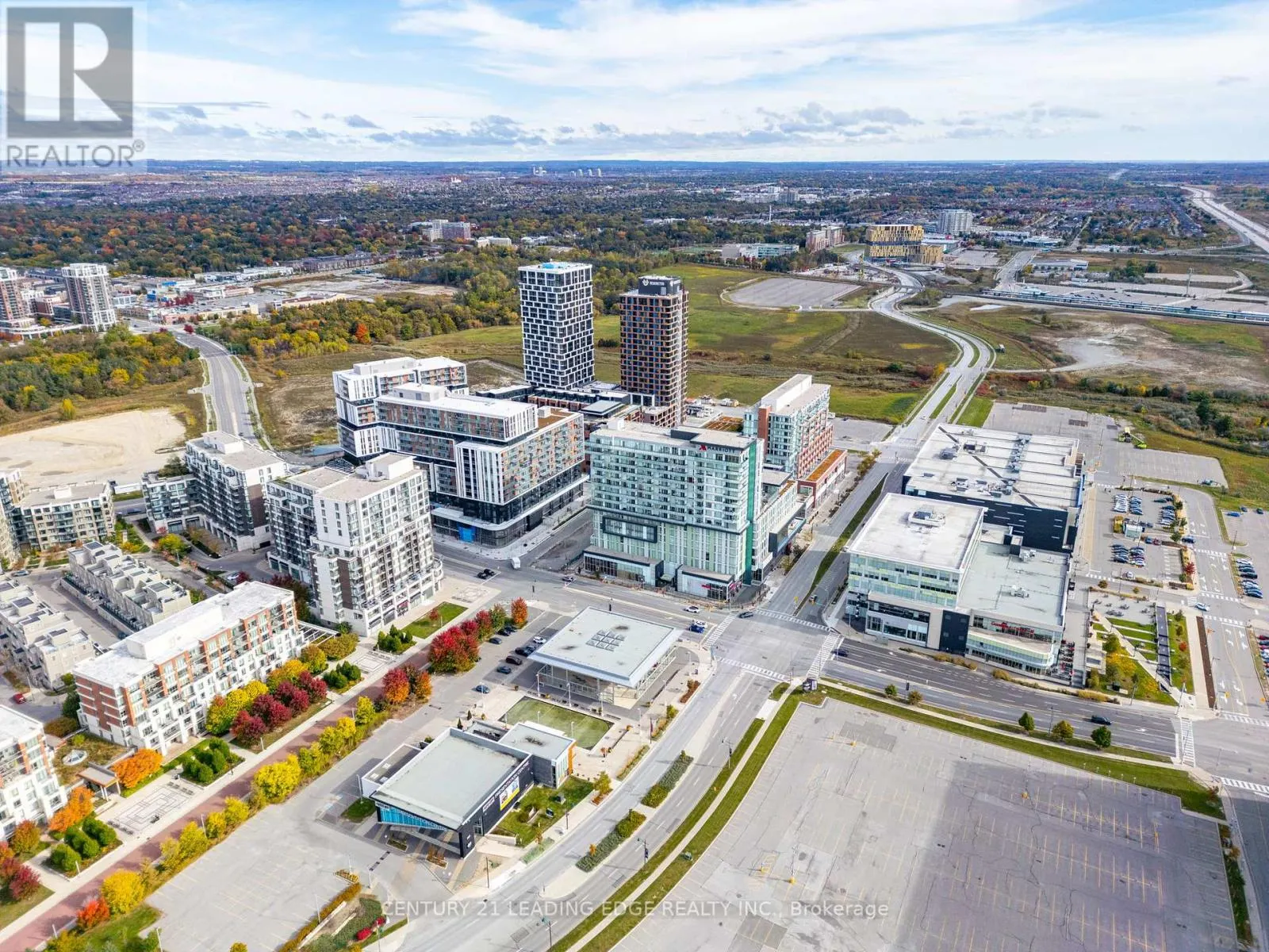 922 - 38 SIMCOE PROMENADE