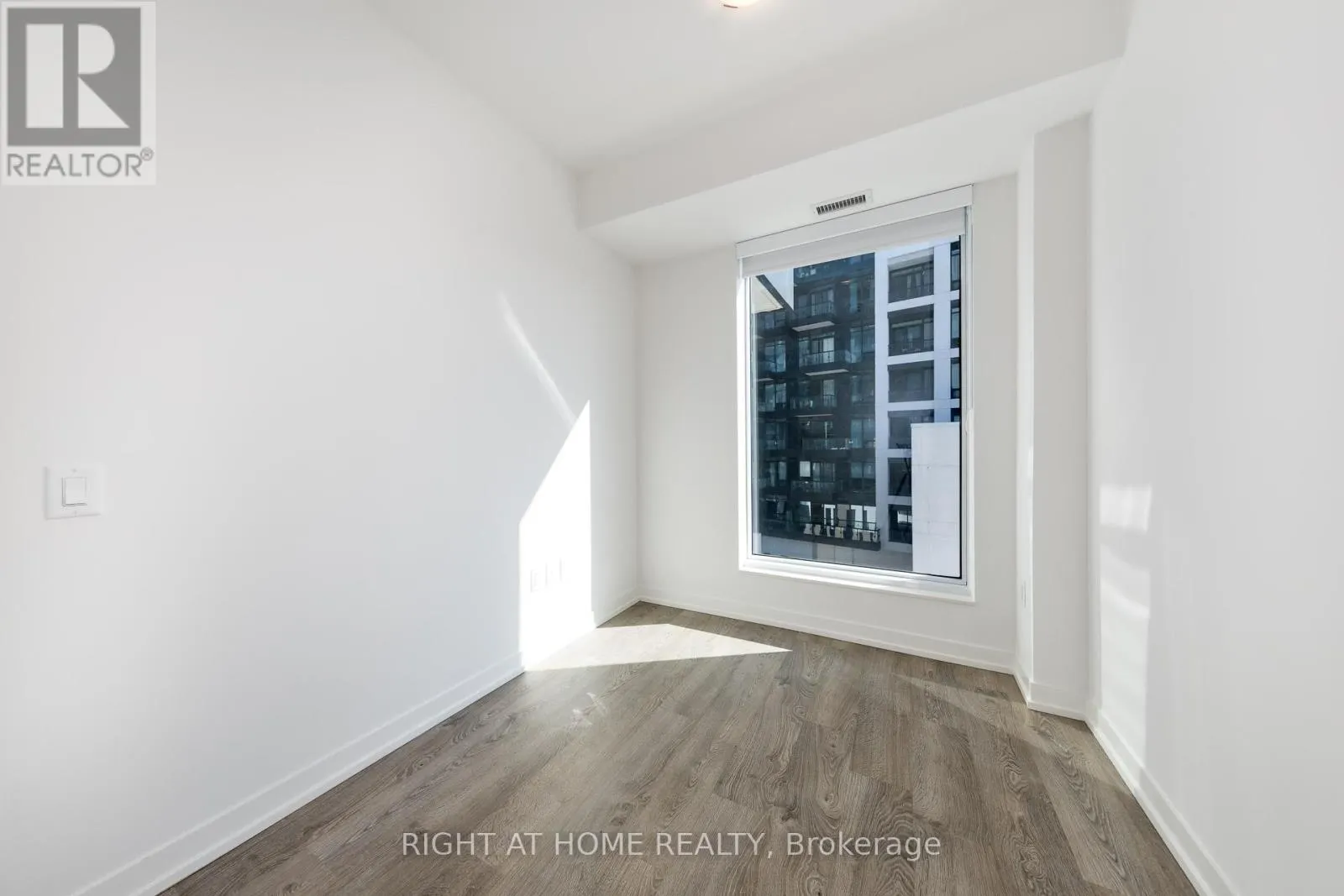 510 - 3 ROSEWATER STREET