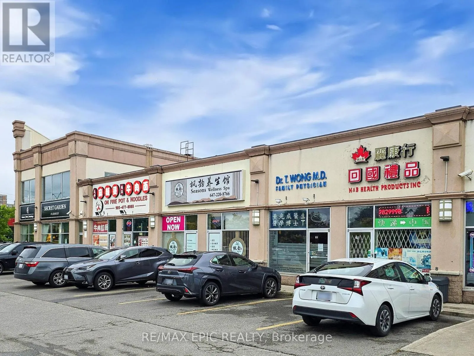 15 - 7010 WARDEN AVENUE