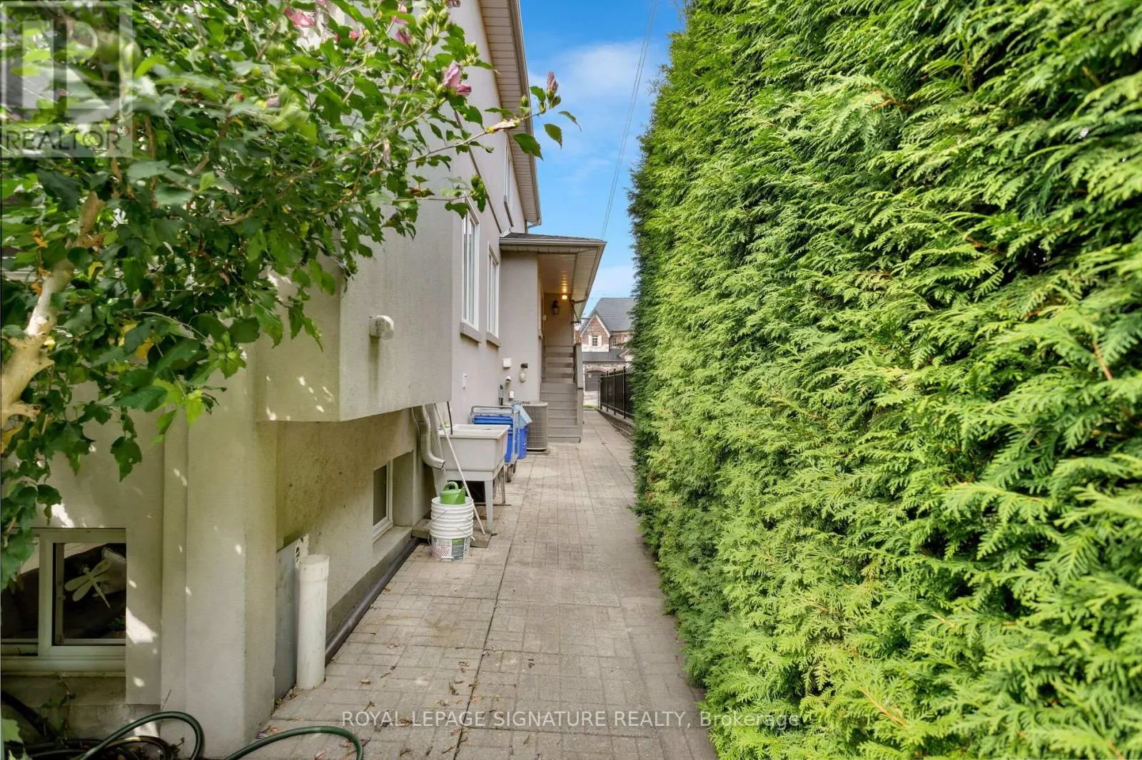 31 LAWRIE ROAD