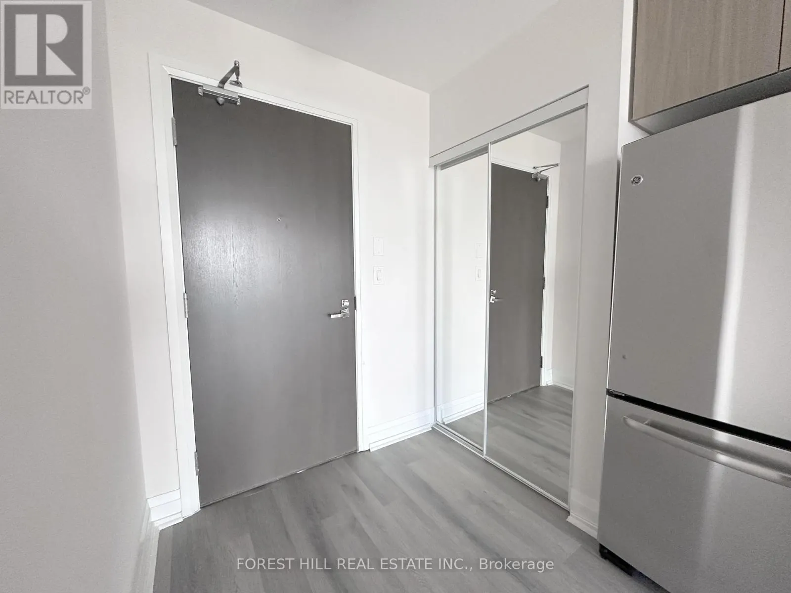 2722 - 7161 YONGE STREET