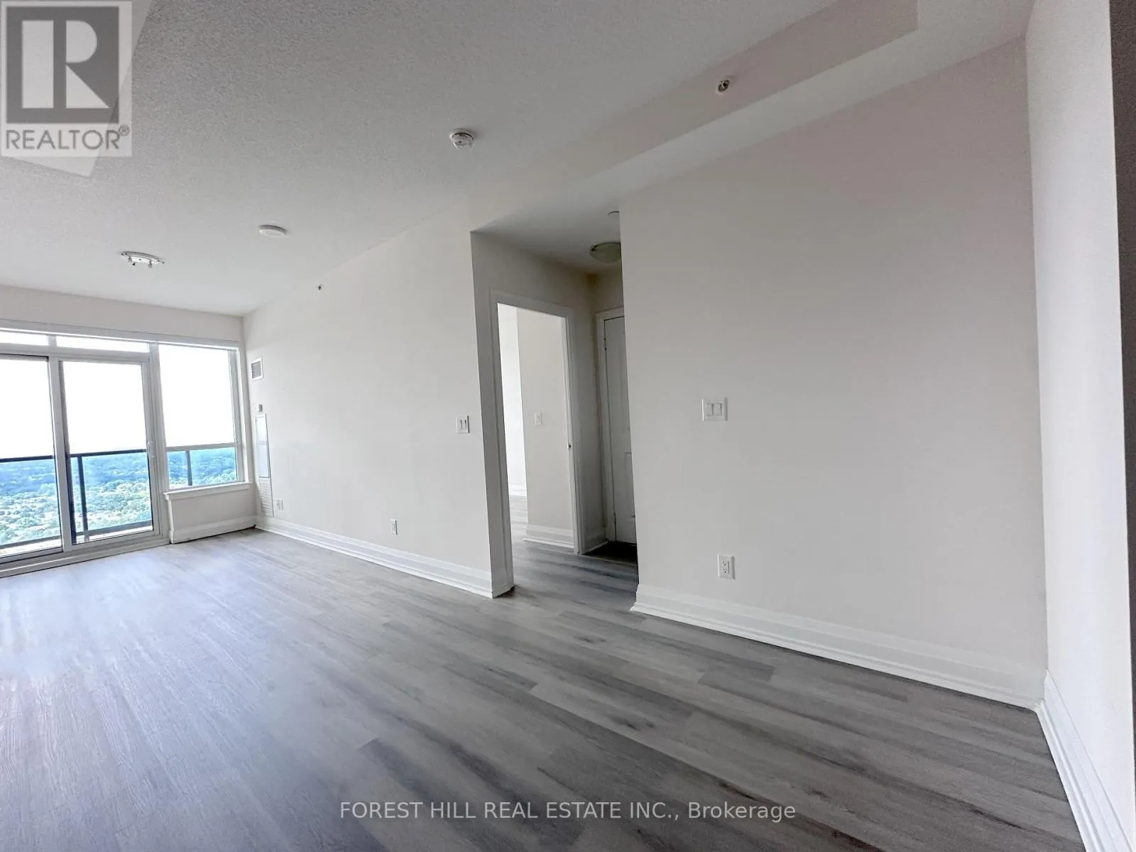 2722 - 7161 YONGE STREET