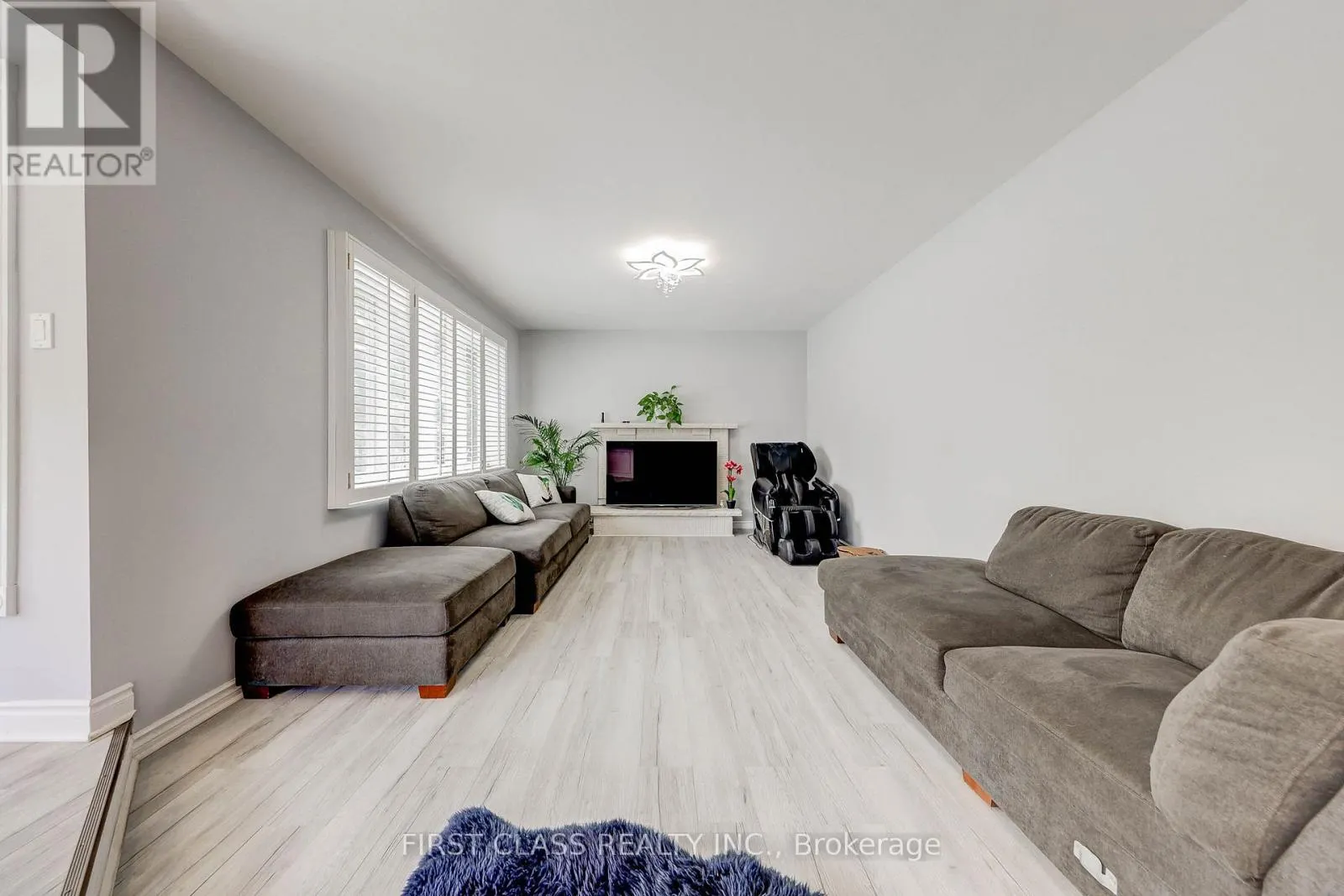 449 ALEX DONER DRIVE