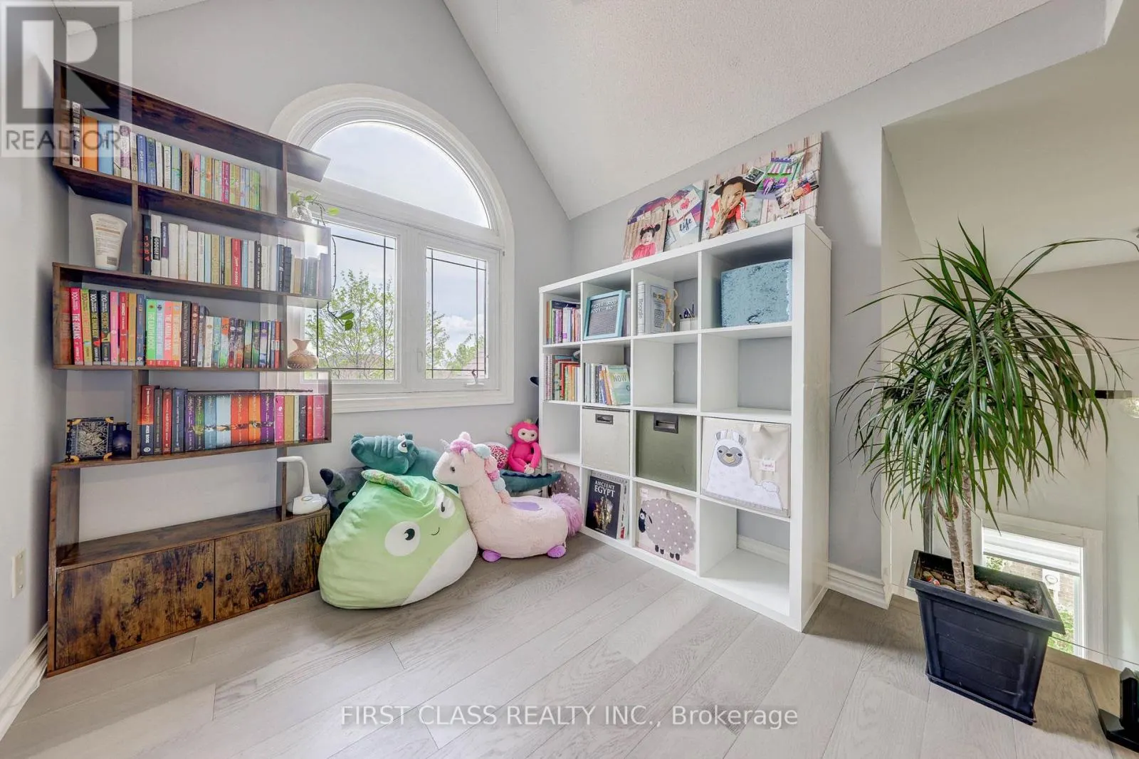 449 ALEX DONER DRIVE