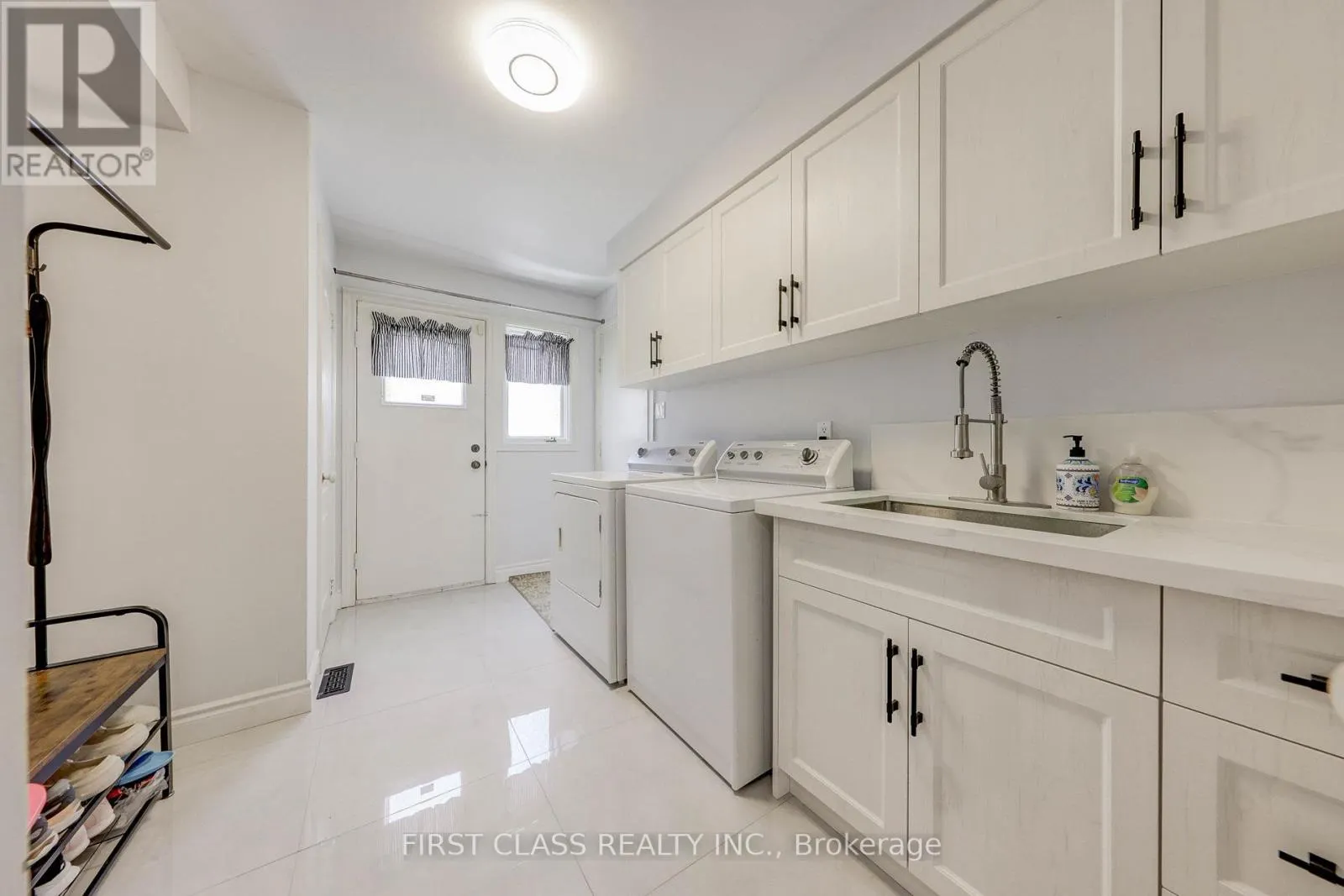 449 ALEX DONER DRIVE