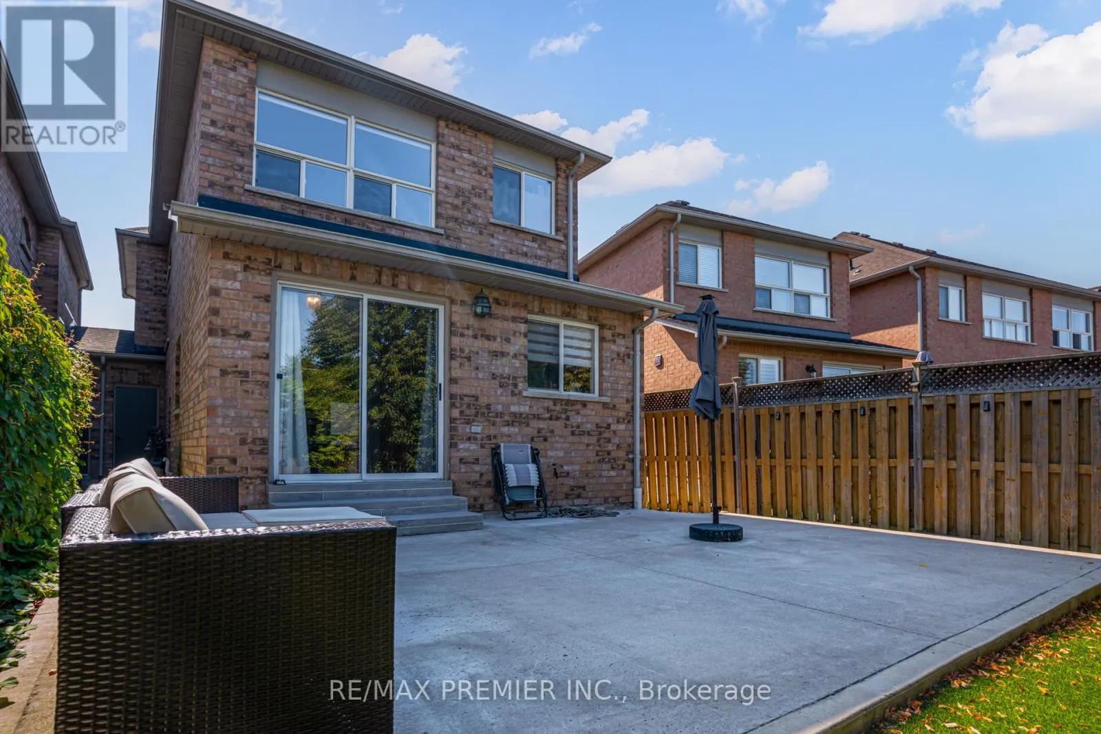 89 RONAN CRESCENT